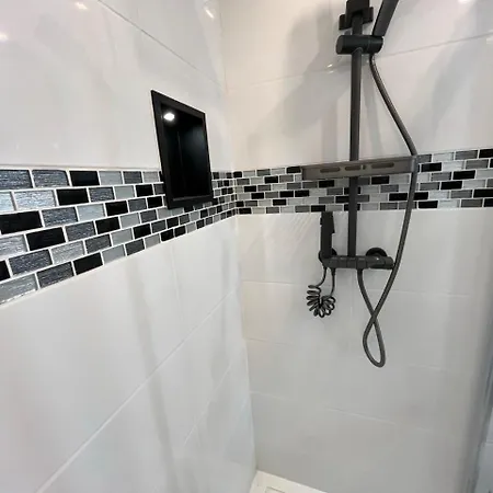 Apartamento Les Roitelets Musique - Bel T2 - Thème Musique - Entièrement Neuf - Classé 3 étoiles - Proche Centre-ville&thermes - Confort - Ménage Et Linge De Maison Inclus La Bourboule