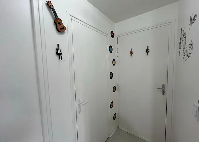 Les Roitelets Musique - Bel T2 - Thème Musique - Entièrement Neuf - Classé 3 étoiles - Proche Centre-ville&thermes - Confort - Ménage Et Linge De Maison Inclus * La Bourboule