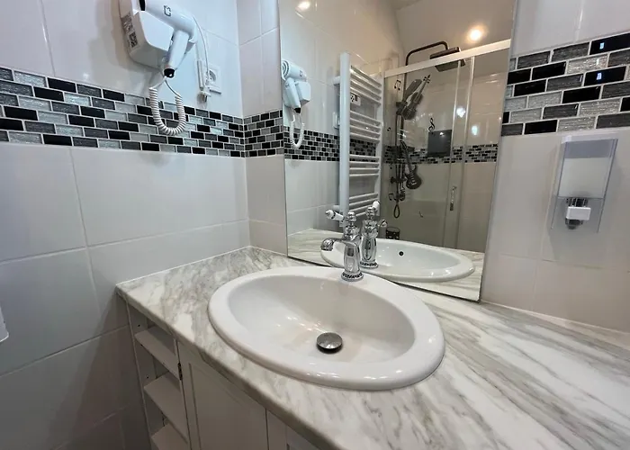 Les Roitelets Musique - Bel T2 - Thème Musique - Entièrement Neuf - Classé 3 étoiles - Proche Centre-ville&thermes - Confort - Ménage Et Linge De Maison Inclus La Bourboule