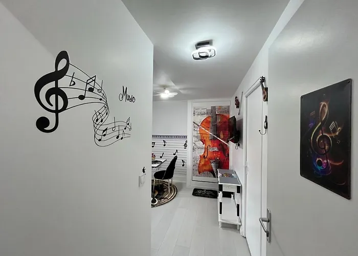 Les Roitelets Musique - Bel T2 - Thème Musique - Entièrement Neuf - Classé 3 étoiles - Proche Centre-ville&thermes - Confort - Ménage Et Linge De Maison Inclus * La Bourboule